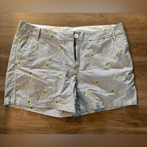 ☀️2/$25 Crown & Ivy shorts w/ lemon embroidered